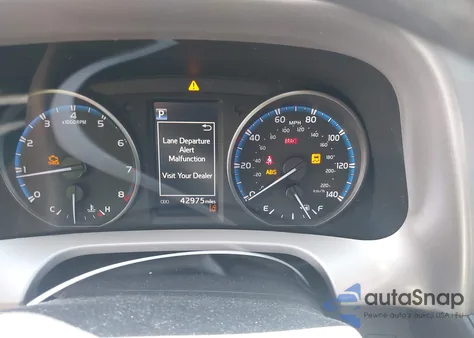 2018 Toyota Rav4 Le z USA, uszkodzony, nr VIN 2T3ZFREVXJW453845